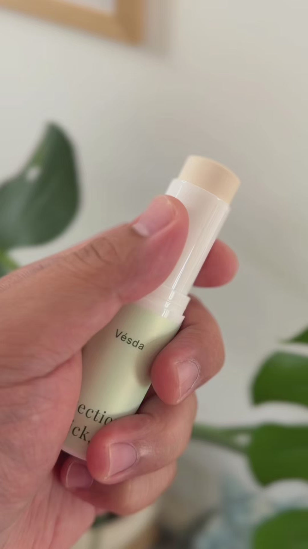 Vésda SPF50 Mineral Sun Stick for Face, Scalp and Ears